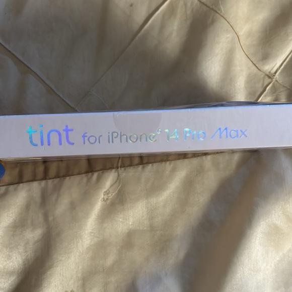 14 pro max iPhone case .NWT - Picture 5 of 6